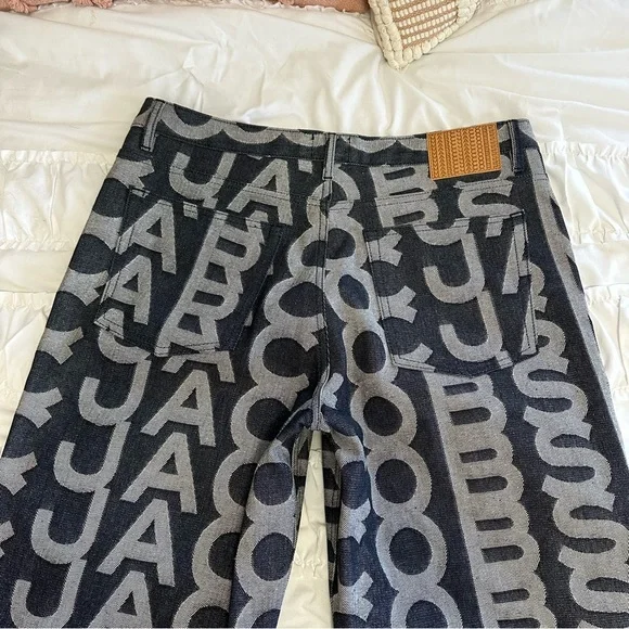 Marc Jacobs The Monogram Oversized Jeans - Picture 6 of 9